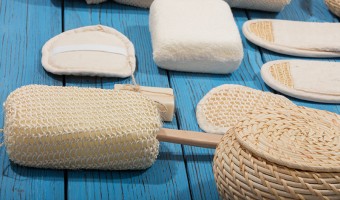 新闻中心-焦作洗刷大王清洁布_焦作沐浴刷厂家_焦作清洁刷厂家-江门市富扬日用制品有限公司-怎样使用沐浴刷正确地搓背