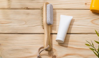 新闻中心-焦作洗刷大王清洁布_焦作沐浴刷厂家_焦作清洁刷厂家-江门市富扬日用制品有限公司-沐浴刷和搓澡巾哪个好？